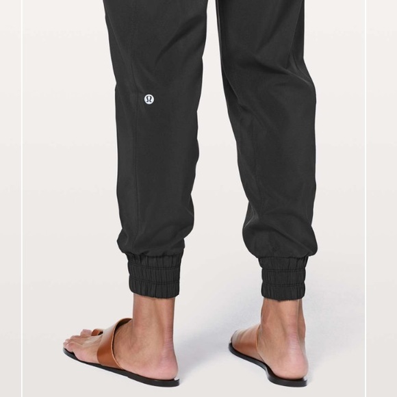 Lululemon Freshly Jogger 29” - Picture 2 of 9